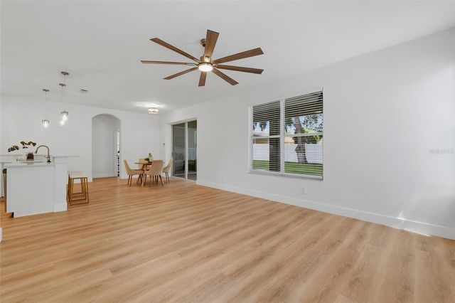 2927 MINUTEMAN LANE, Brandon, FL 33511