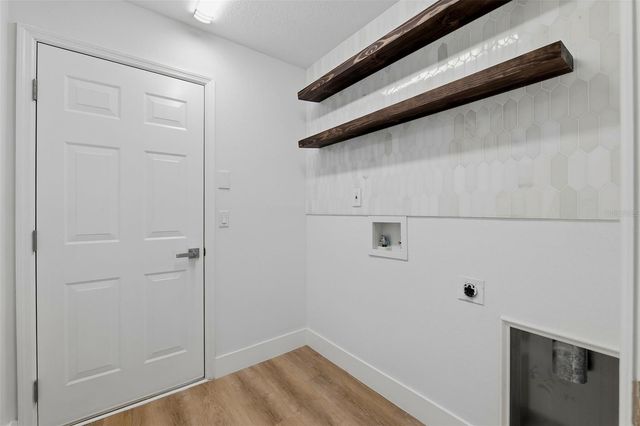 2927 MINUTEMAN LANE, Brandon, FL 33511
