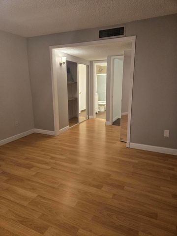 4844 Alder Drive B, West Palm Beach, FL 33417