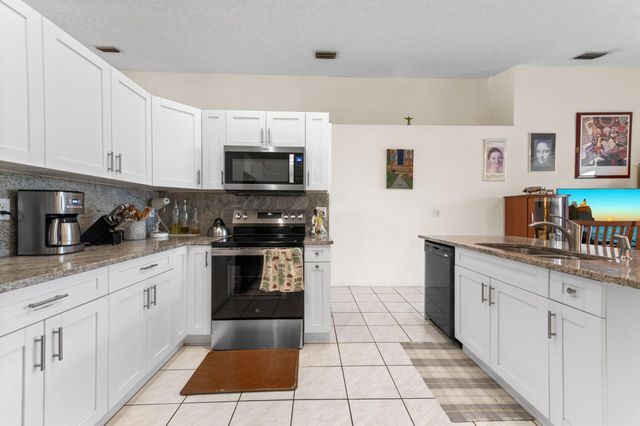 7409 Michigan Isle Road, Lake Worth, FL 33467