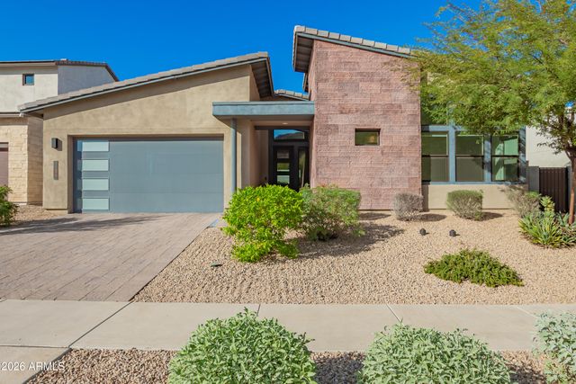 1136 E LA MIRADA Drive, Phoenix, AZ 85042