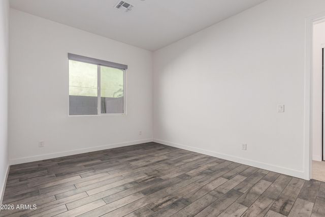 1136 E LA MIRADA Drive, Phoenix, AZ 85042