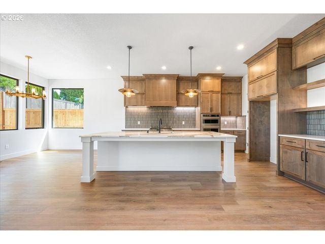 10710 Se 13TH Cir, Vancouver, WA 98664