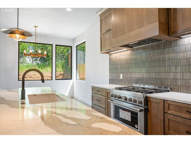 10710 Se 13TH Cir, Vancouver, WA 98664