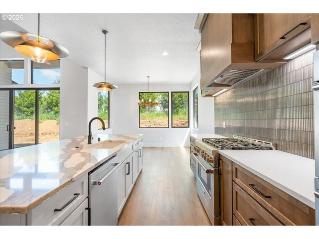 10710 Se 13TH Cir, Vancouver, WA 98664