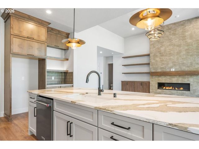 10710 Se 13TH Cir, Vancouver, WA 98664