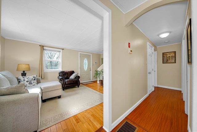 18 Fox Hill Rd, Billerica, MA 01821