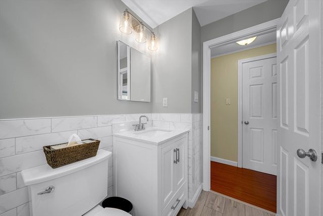 18 Fox Hill Rd, Billerica, MA 01821