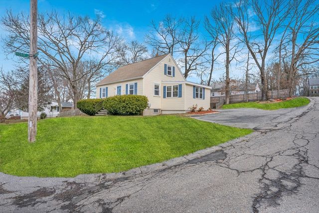 18 Fox Hill Rd, Billerica, MA 01821