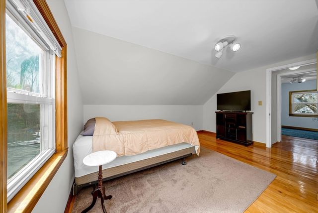 18 Fox Hill Rd, Billerica, MA 01821