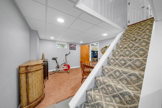 18 Fox Hill Rd, Billerica, MA 01821