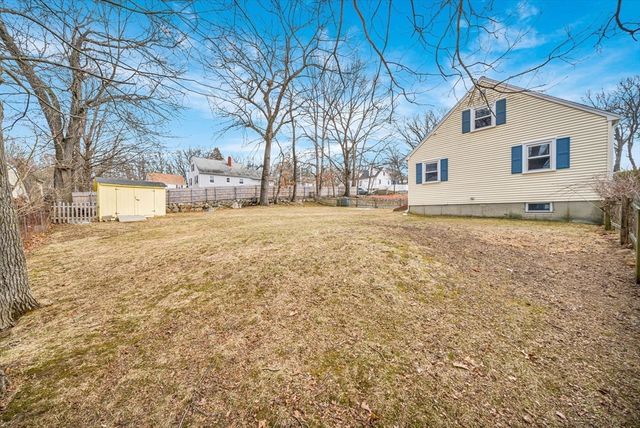 18 Fox Hill Rd, Billerica, MA 01821