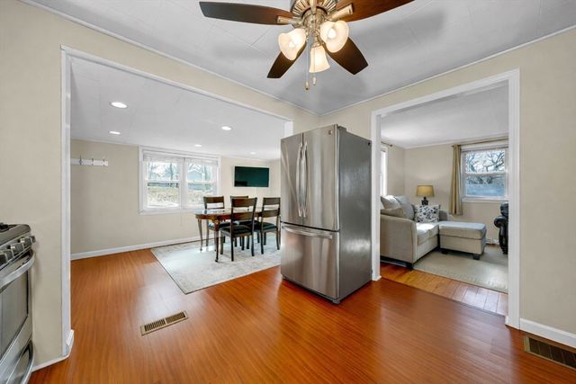 18 Fox Hill Rd, Billerica, MA 01821