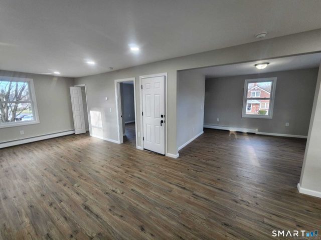 7 Walnut Street 1, Middletown, CT 06457