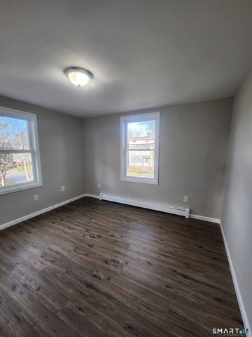 7 Walnut Street 1, Middletown, CT 06457