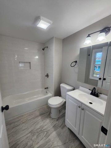 7 Walnut Street 1, Middletown, CT 06457