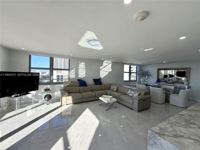 1920 S Ocean Dr 20D, Hallandale Beach, FL 33009