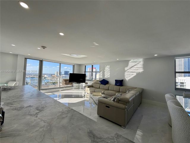 1920 S Ocean Dr 20D, Hallandale Beach, FL 33009