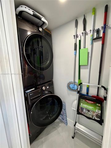 1920 S Ocean Dr 20D, Hallandale Beach, FL 33009