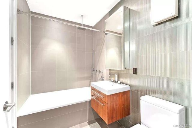 26-26 Jackson Avenue 303, Long Island City, NY 11101