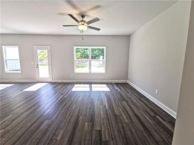 209 Station Overlook Drive, Auburn, GA 30011