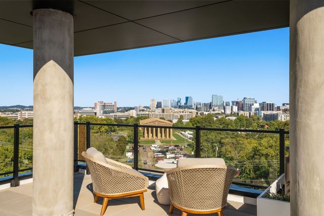 321 31st Ave, N B13, Nashville, TN 37203
