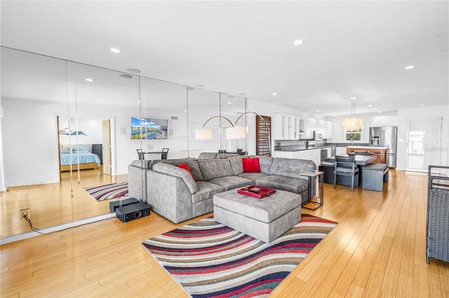 340 PINELLAS BAYWAY S 307, Tierra Verde, FL 33715