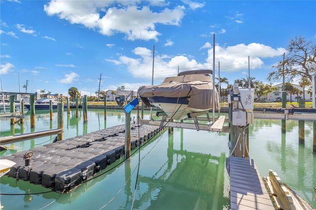 340 PINELLAS BAYWAY S 307, Tierra Verde, FL 33715