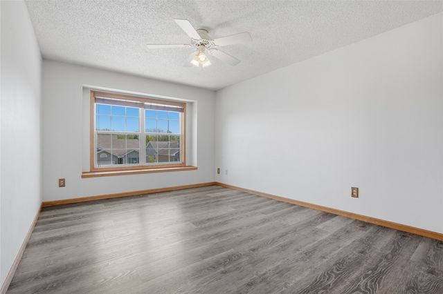 27 Jema Court, Iowa City, IA 52246