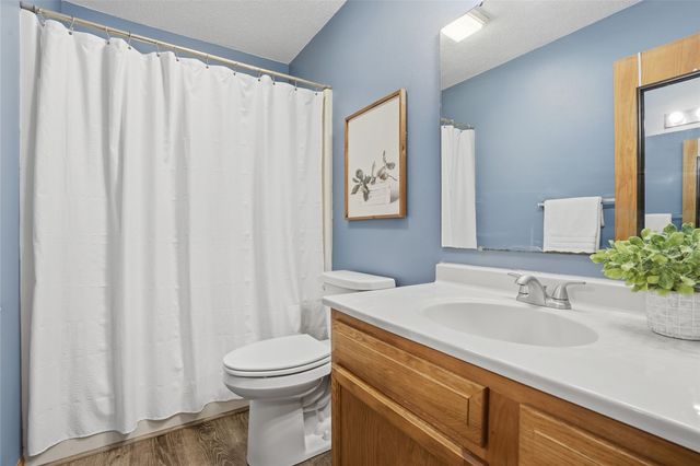 27 Jema Court, Iowa City, IA 52246