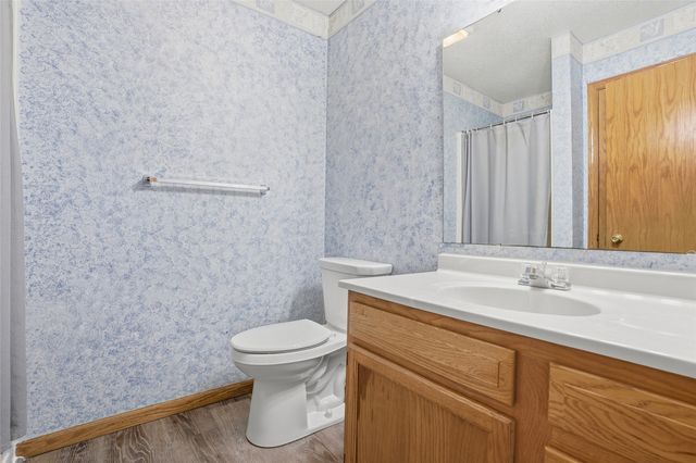 27 Jema Court, Iowa City, IA 52246