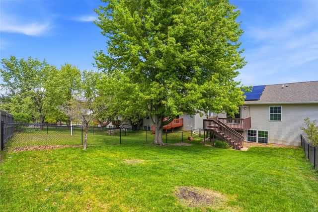 27 Jema Court, Iowa City, IA 52246