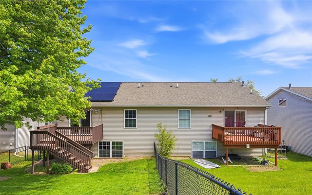 27 Jema Court, Iowa City, IA 52246