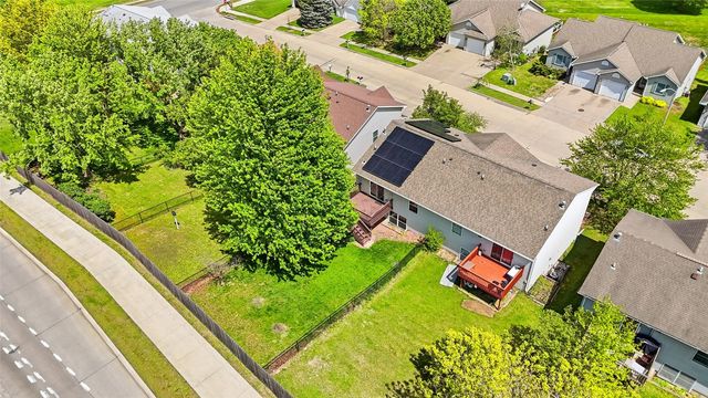 27 Jema Court, Iowa City, IA 52246