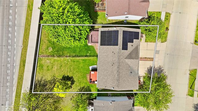 27 Jema Court, Iowa City, IA 52246