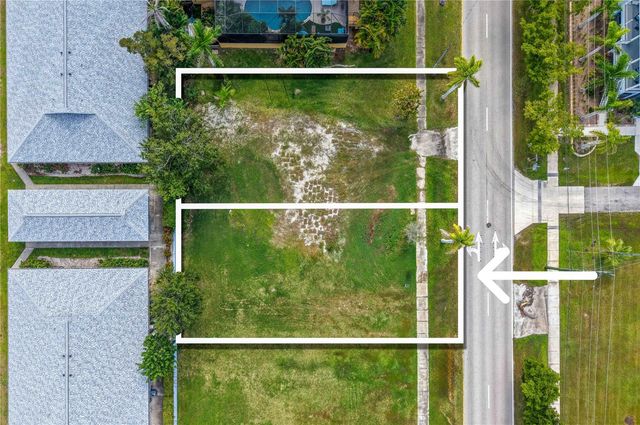 817 W MARION AVENUE, Punta Gorda, FL 33950