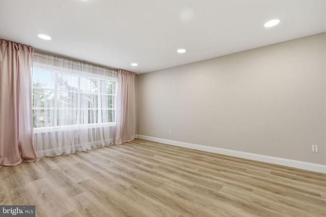 2213 CAMP HILL RD, Fort Washington, PA 19034