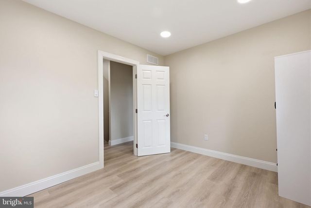 2213 CAMP HILL RD, Fort Washington, PA 19034