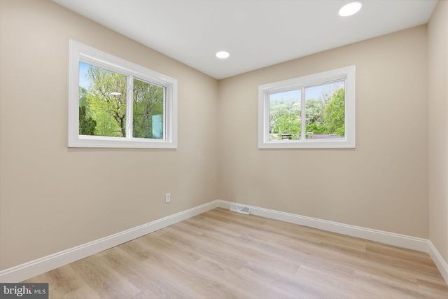 2213 CAMP HILL RD, Fort Washington, PA 19034