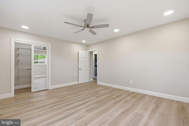 2213 CAMP HILL RD, Fort Washington, PA 19034