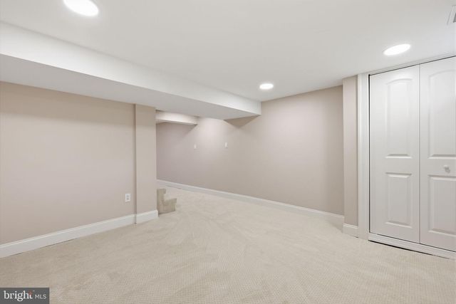 2213 CAMP HILL RD, Fort Washington, PA 19034