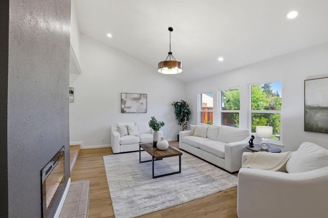 1177 Sandstone Lane, San Jose, CA 95132