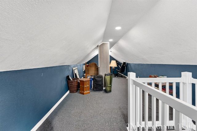 1322 Waverly Avenue, Grand Haven, MI 49417