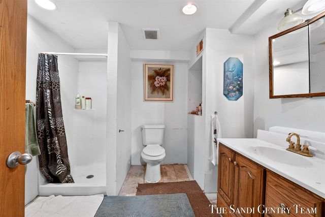 1322 Waverly Avenue, Grand Haven, MI 49417