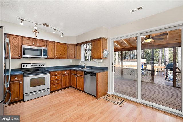 810 OCEAN PKWY, Ocean Pines, MD 21811