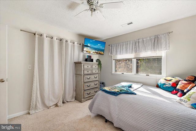 810 OCEAN PKWY, Ocean Pines, MD 21811