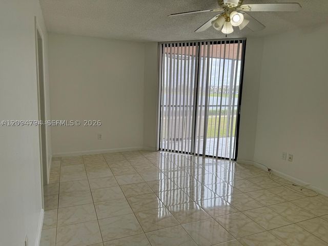 20850 San Simeon Way 105-5, Miami, FL 33179