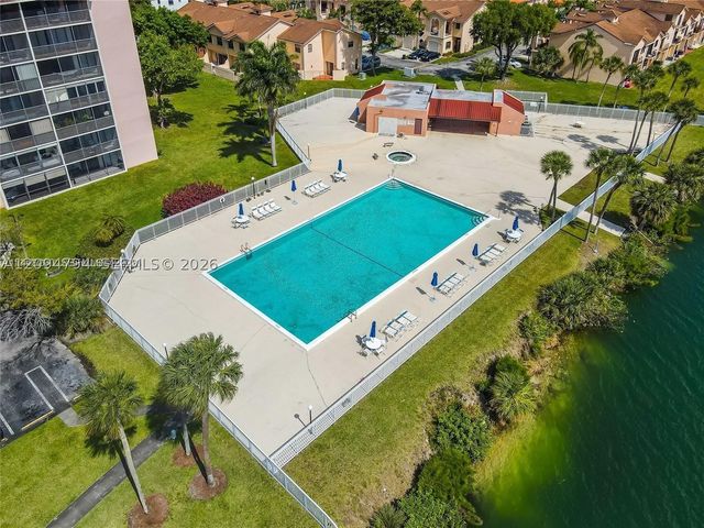 20850 San Simeon Way 105-5, Miami, FL 33179