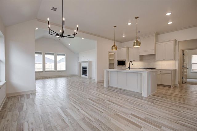 4825 Sundowner Lane, Edmond, OK 73034
