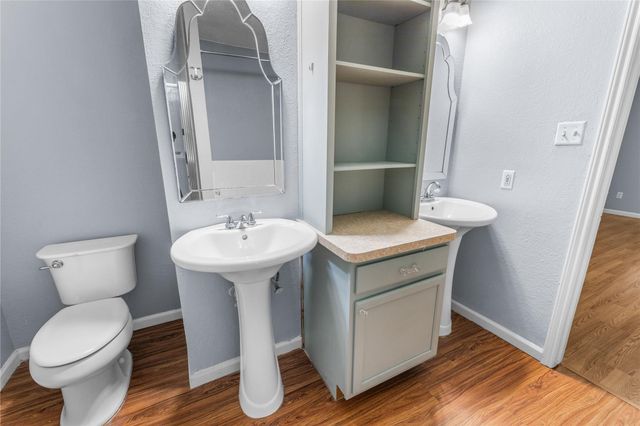 1735 Oak Ridge Drive, Kemah, TX 77565